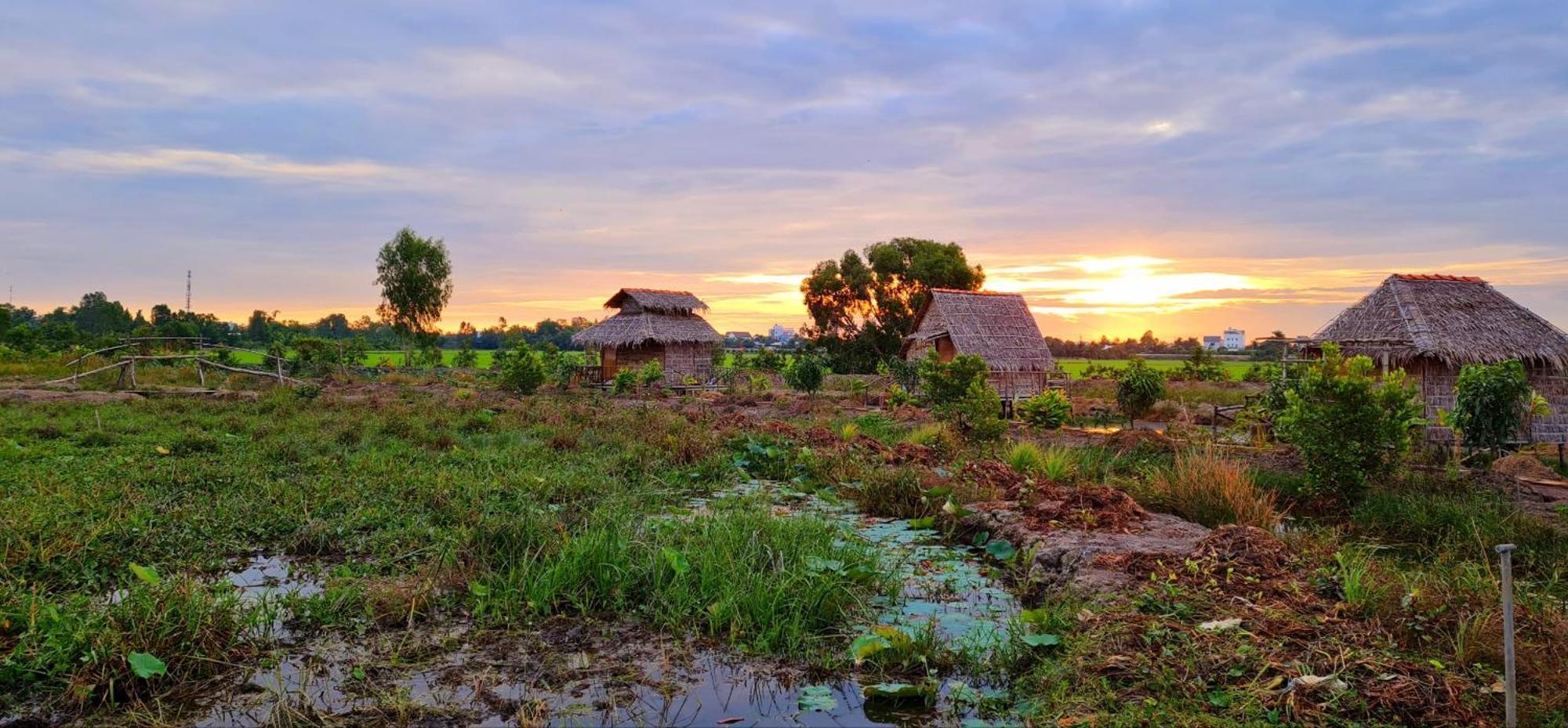 Viet Mekong Farmstay Tram Chim Exterior photo