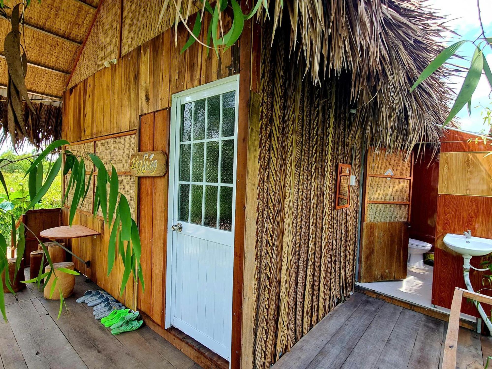 Viet Mekong Farmstay Tram Chim Exterior photo